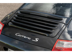 Bild 13/29 von Porsche 911 Carrera S (2006)