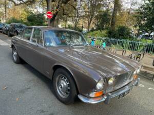 Imagen 3/7 de Jaguar XJ 12 L (1974)