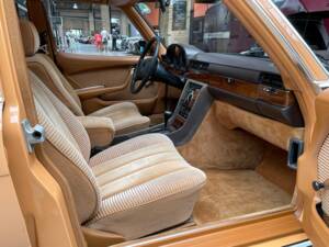 Image 14/35 of Mercedes-Benz 280 SE (1978)