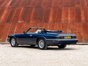 Image 11/38 of Jaguar XJS 4.0 (1995)