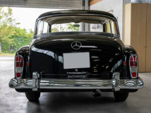 Image 4/54 of Mercedes-Benz 300 d (1958)