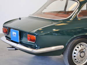 Image 27/65 of Alfa Romeo Giulia 1600 Sprint GT (1964)