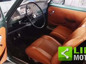 Image 2/10 de FIAT 850 Super (1966)