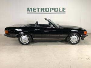 Imagen 15/31 de Mercedes-Benz 560 SL (1986)