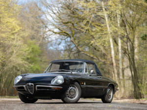 Image 11/59 of Alfa Romeo 1600 Spider Duetto (1966)