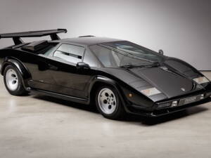 Bild 10/50 von Lamborghini Countach LP 400 S (1982)