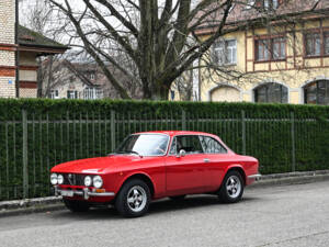 Image 23/36 of Alfa Romeo 2000 GT Veloce (1972)