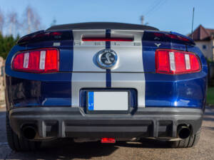 Image 13/99 of Ford Mustang Shelby GT 500 (2012)