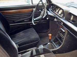 Bild 5/16 von BMW 2002 (1975)