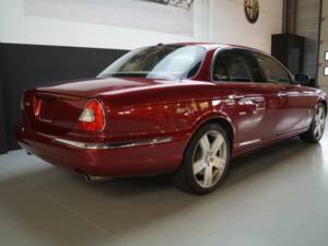 Image 4/50 of Jaguar XJR (2007)