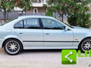 Image 5/10 de BMW 520i (1997)