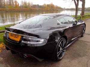 Image 5/50 de Aston Martin DBS (2011)