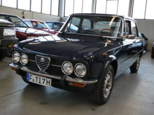 Afbeelding 29/30 van Alfa Romeo Giulia Nuova Super 1300 (1978)