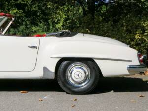 Image 31/50 of Mercedes-Benz 190 SL (1960)