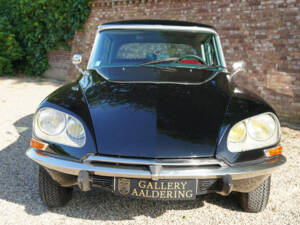 Bild 5/50 von Citroën DS 23 Pallas IE (1972)