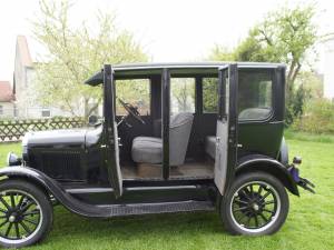 Image 12/26 of Ford Modell T (1926)