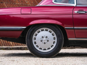 Immagine 34/36 di Mercedes-Benz 300 SL (1989)