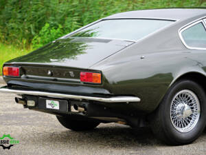 Image 38/50 of Aston Martin DBS (1970)