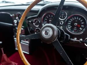 Bild 15/23 von Aston Martin DB 6 (1969)