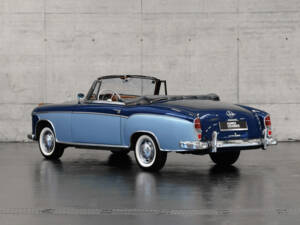 Image 3/5 de Mercedes-Benz 220 S Cabriolet (1959)