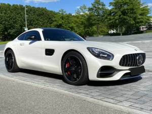 Image 3/34 of Mercedes-AMG GT-S (2018)