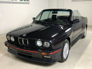 Image 5/28 of BMW M3 (1990)