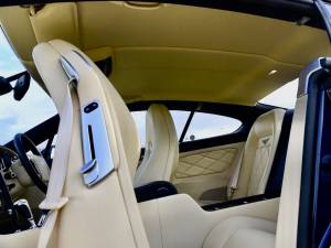 Image 12/44 of Bentley Continental GT (2010)