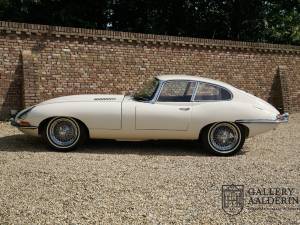 Image 27/50 de Jaguar Type E 3.8 (1964)