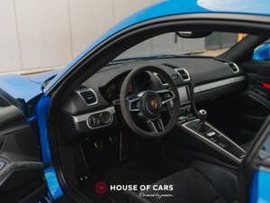 Image 21/41 of Porsche Cayman GT4 (2015)