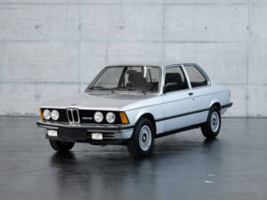 Immagine 1/24 di BMW 323i (1980)