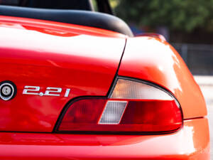 Image 22/45 of BMW Z3 2.2i (2000)