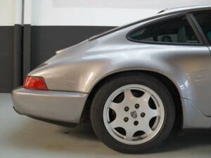 Image 32/50 of Porsche 911 Carrera 4 (1989)