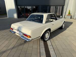 Bild 20/30 von Mercedes-Benz 280 SL (1970)