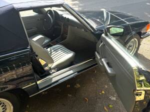 Image 3/21 of Mercedes-Benz 280 SL (1985)
