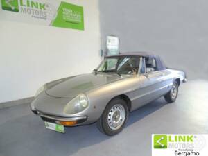 Bild 2/10 von Alfa Romeo Spider 1300 (1977)