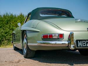 Image 17/50 de Mercedes-Benz 300 SL Roadster (1960)