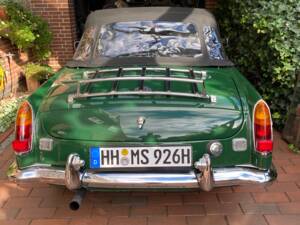 Image 2/17 of MG MGB (1979)