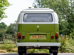 Image 35/47 of Volkswagen T2b Camper (1977)