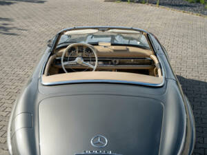 Afbeelding 26/38 van Mercedes-Benz 300 SL Roadster (1961)