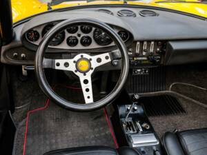 Image 9/19 of Ferrari Dino 246 GTS (1973)