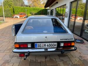 Bild 2/8 von Opel Manta  2,0 S (1978)