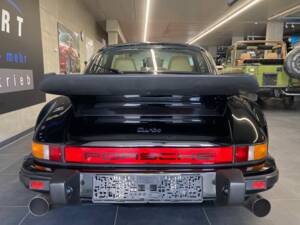 Immagine 4/13 di Porsche 911 Turbo 3.3 (1986)