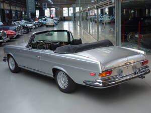 Imagen 19/27 de Mercedes-Benz 280 SE 3,5 (1970)