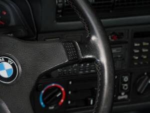 Image 38/65 of BMW M3 (1986)