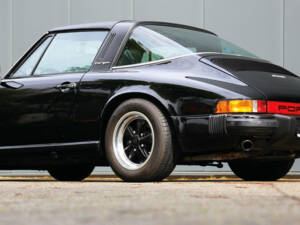 Image 36/67 de Porsche 911 2.7 S (1977)