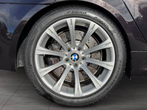 Image 11/26 of BMW M5 (2006)