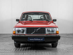 Image 16/50 of Volvo 240 Turbo (1982)