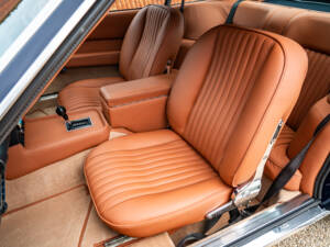 Bild 27/36 von Aston Martin DBS V8 (1971)