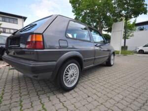 Bild 8/18 von Volkswagen Golf Mk II 1.3 (1991)