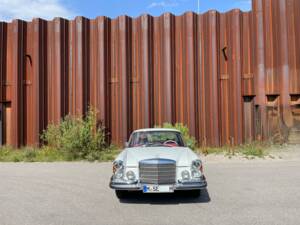Afbeelding 19/79 van Mercedes-Benz 280 SE 3,5 (1971)